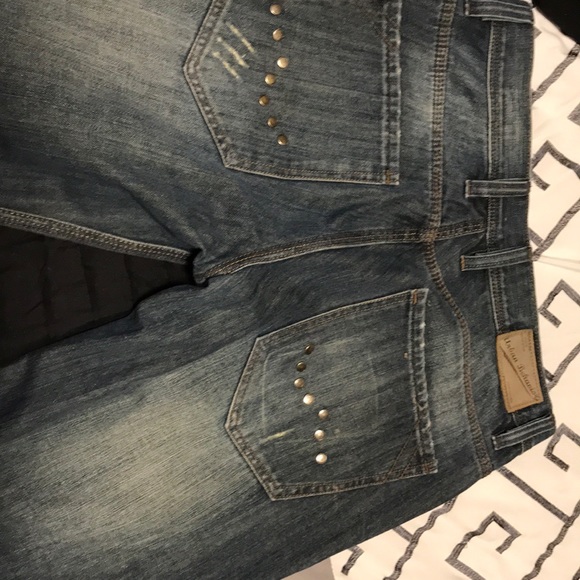 Im selling pair of jeans - Picture 2 of 6
